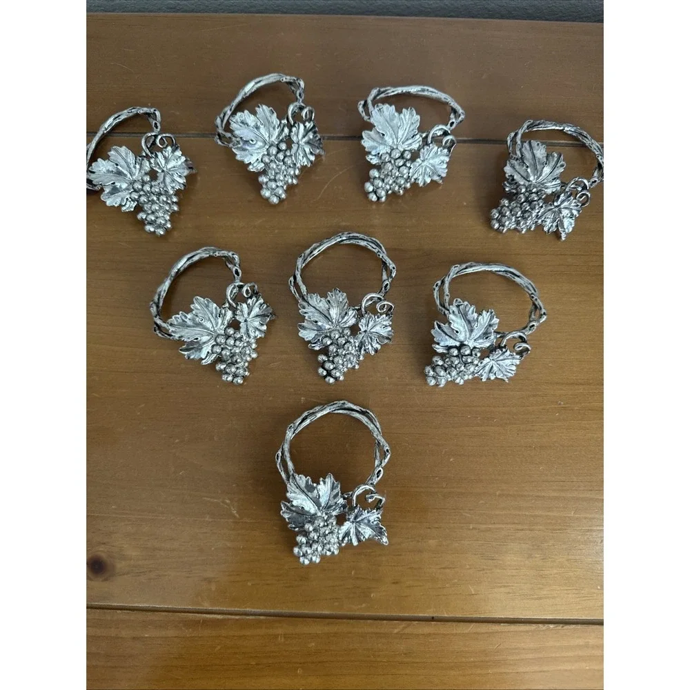 Vintage Arthur Court Grapes & Vine Design Napkin Rings Cast Aluminum Set-8